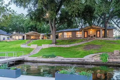 Image de Island Paradise | A waterfront oasis with pool