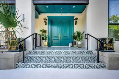 Image de 7 Private Suites, Sleeps 25, Close to Ut Stadium!