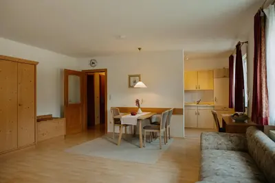 Image de Appartement-1 im Eg-Terrasse-Salle de bain privée séparée