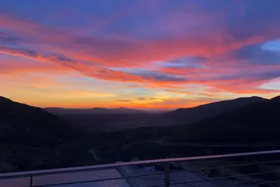 Image de Sunset & Solace Sanctuary