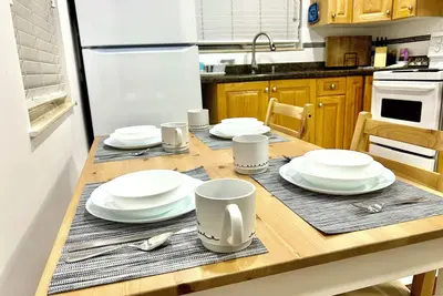 Image de Cozy 2-bedroom guesthouse in a convenient location