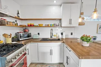 Image de A Charming detached guesthouse with everything