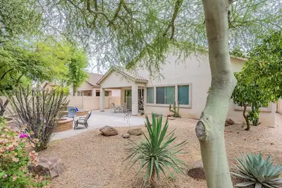 Image de Quiet Sonoran Foothills: Pet-Friendly, Basketball, Pickleball, Pool & Sleeps 8