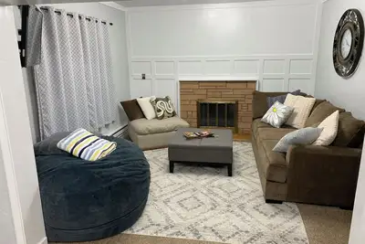 Image de 2-Bed, 1-Bath Quiet Home near Mtb trails, city parks, Atv Trails, National Parks