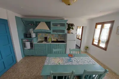 Image de The Garden holiday apartment: surrounded by greenery, close to flying places