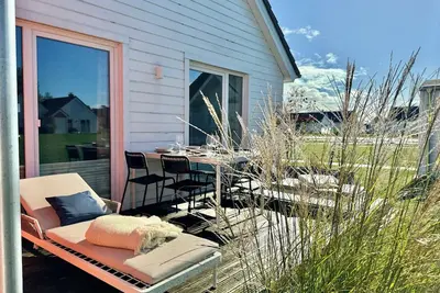 Image de Weidefelderstrandhaus - Terrace, Fireplace, Sauna, Shower, Washer-Dryer, Parking