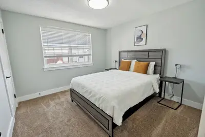 Image de Brentwood N9 I Cozy & Comfy I 2Bd I Free Parking