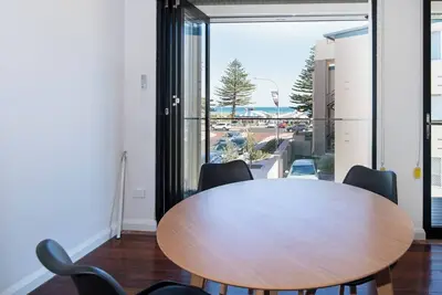 Image de Largs Bay 'Oasis' - Jetty Views - Beach - A walk to the beach