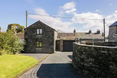 Image de Low Fold Cottage, family friendly, with hot tub in Orton