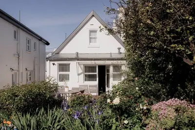 Image de Kelly Street Cottage in Battery Point