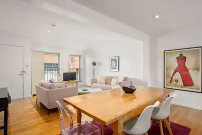 Image de Spacious Modern Terrace in the Heart of Hobart Cbd