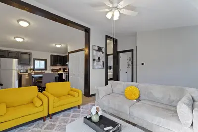 Image de 5 mins to Grand Park, 15 mins to Ruoff, pet-friendly, peaceful environment!