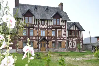 Image de Château des Ifs, ancien presbytère du XVIIIè est une élégante demeure familial.