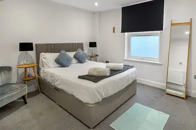Image de Sleeps 4- 1-Bedroom Apartment – Walking Distance to Grantham Town Centre!