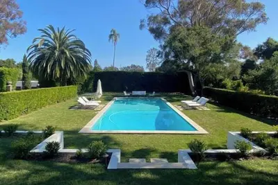 Image de Spanish Colonial Montecito Oasis