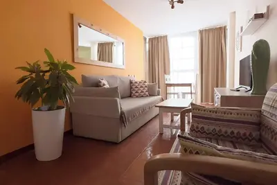 Image de Cristamar Center and Beach Apartment 2b