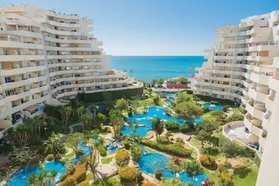 Image de Fantastic seaviews & pool, close to the beach