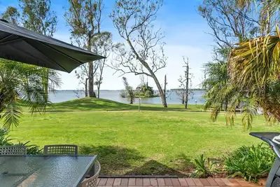 Image de Villa Tarni Unit 7 Lake Mulwala frontage and short walk to all clubs