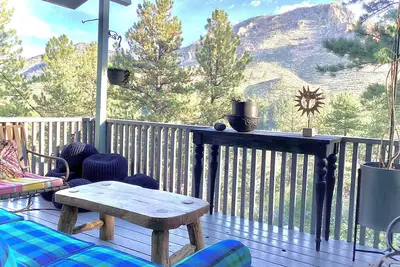 Image de Charming 3-bedroom house with views in desirable Jamestown