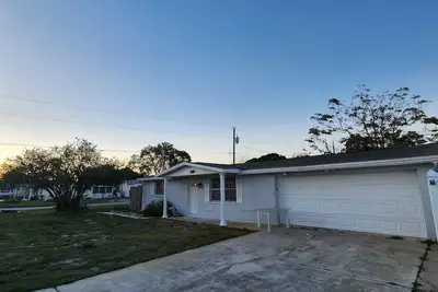 Image de Pet Friendly Family Home With all Loved Appliances.