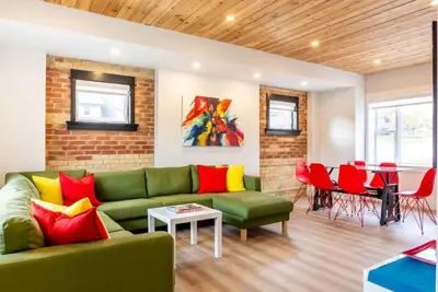 Image de Modern Meets Industrial Near the ❤️ of Dt