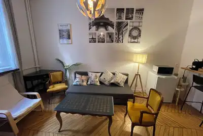 Image de Charming apartment in the elegant district 16. Special rate for long term rentals