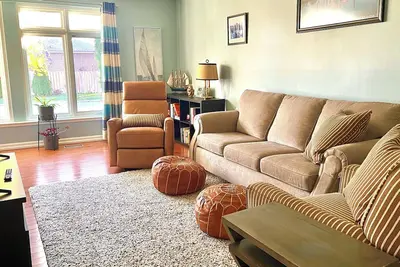 Image de New Owner: Charming Tranquil by the Lake