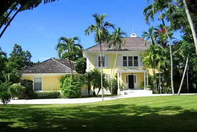Image de Golfcourse home in Lyford Cay