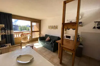 Studio rénové au cœur de la station et aux pieds des pistes