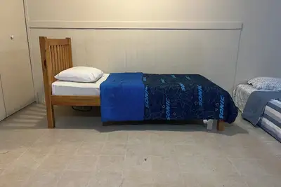 Image de Bed in common area 3\n\n