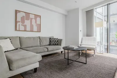 Image de Ideal Covent Garden 2br w/ Doorman & Balcony, by Blueground