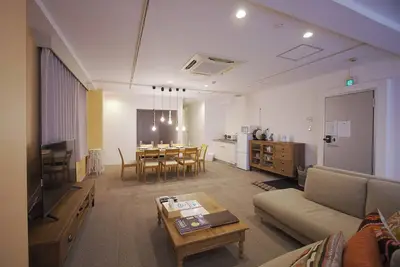 Image de 401 Osakas largest private room 120 square met / Osaka Ōsaka