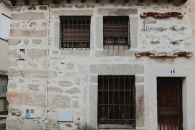Image de Maison de campagne \"Los 2 Yugos-Economica\" avec vue sur la montagne, Wi-Fi et climatisation