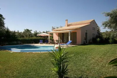 Image de Maison de campagne \"Villa Fotini\" avec Wi-Fi et climatisation