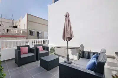 Appartement 'Olhão Lodge - Al Berta' avec terrasse privée, Wi-Fi et climatisation