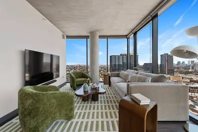 Image de Chic Fulton Market Oasis + Curated Comfort & Style