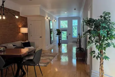 Image de Charming 2-bedroom condo with Ac and WiFi in terrific Montréal