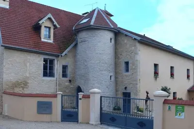 Image de Maison de caractère avec piscine, spa, salle de jeux et Wi-Fi