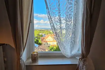 Image de Gemütliche und neu Eingerichtete Dachgeschosswohnung in Bad Wilhelmshöhe