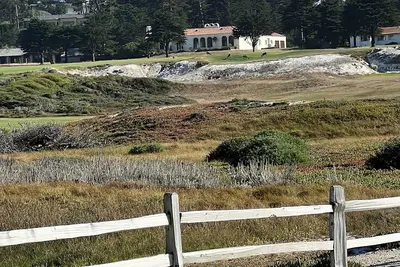 Image de Cypress Paradise \nAmazing home on number 2, at Cpgc, walk to Cypress Point! ! !