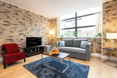 Image de Spacious Two-Bedroom Apartment in Vibrant Camden Town