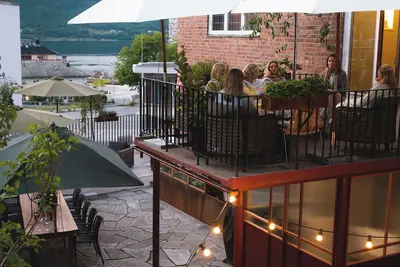 Image de Discover the breathtaking beauty of Norway at Villa Romsdalen.