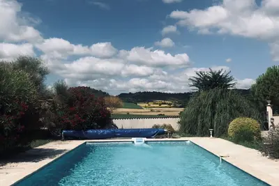 Image de Studio Peyresol cosy et calme avec piscine au coeur des collines du Lauragais