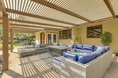 Image de Spacious Home - 6 Mi to Downtown Fresno!