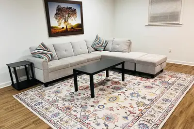 Image de Luxury and Lovely Home in welcoming Norcross