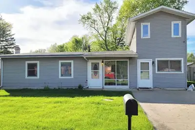 Image de 3-bedroom house in charming Champaign 6 minutes from State Farm Center