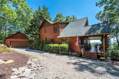 Image de Charming 3-bedroom cabin with Stunning Views in enchanting Morganton