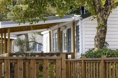 Image de ZEcamping 4 étoiles 1km plage piscine chauffée locatif Tv Bbq 30m2