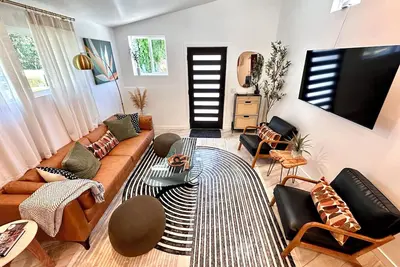Image de Casa Agave, Private Guest House, 2 bedrooms, 1 bath, 3 beds, game room and yard!