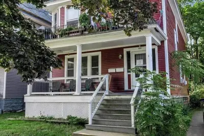 Image de 3 Bed Corporate Housing on Bird Ave (Upper)